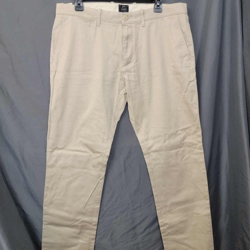 **NEW WITH TAGS!!  J Crew Mens Stretch khaki SIZE 34
